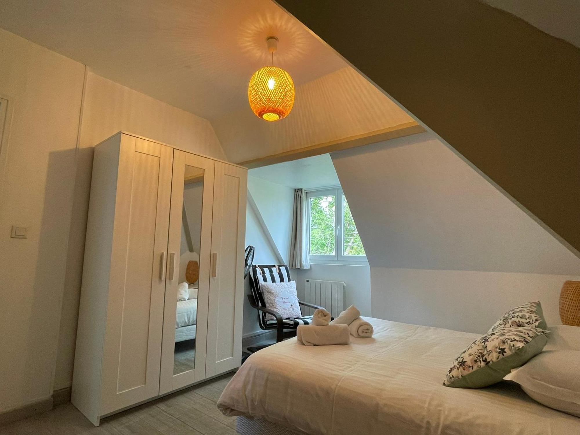 Bed and Breakfast Manoir De La Houlette Saint-Pierre-du-Vauvray Экстерьер фото